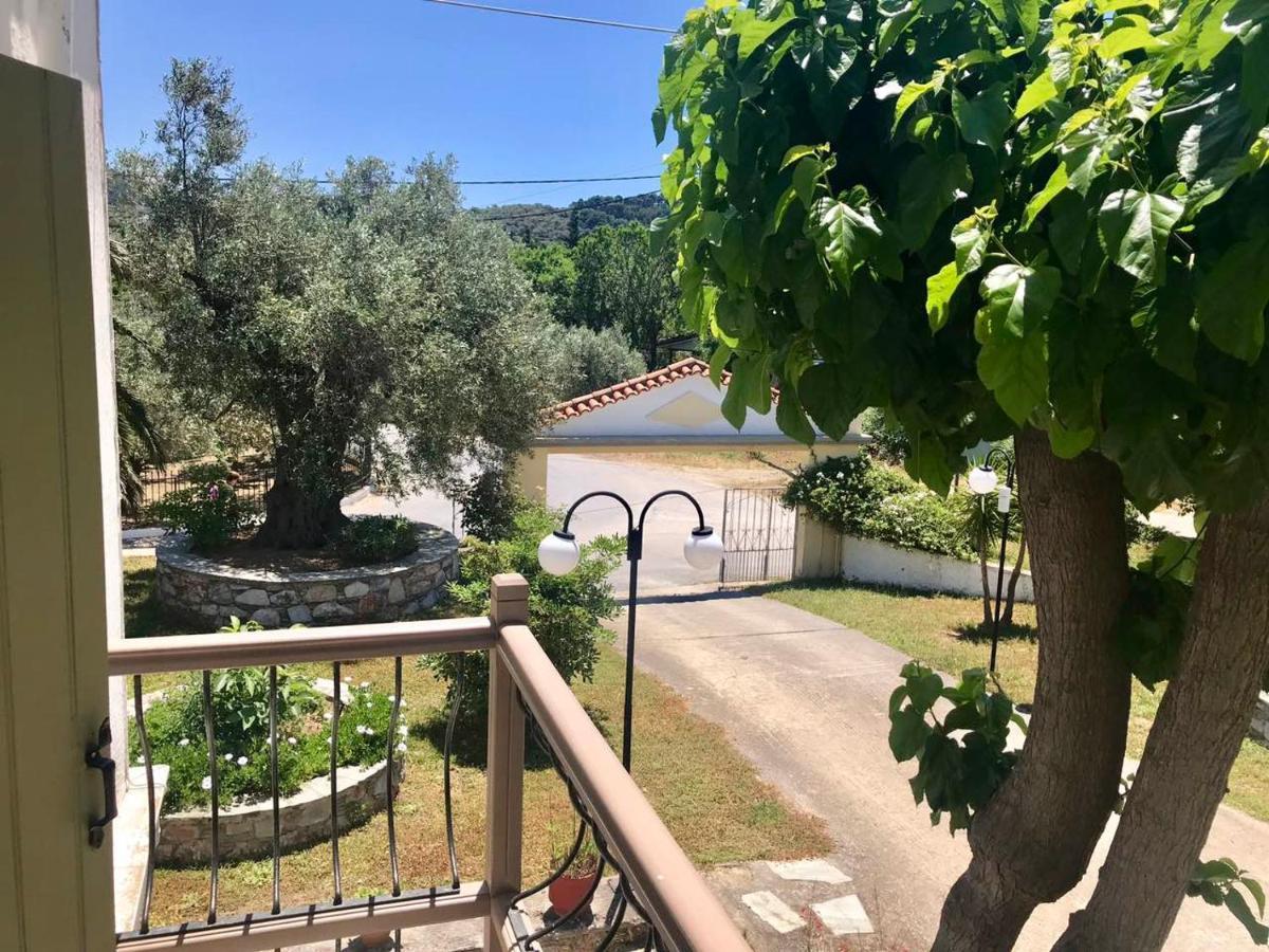 Pansion Episkopi Studios Скопелос Екстериор снимка