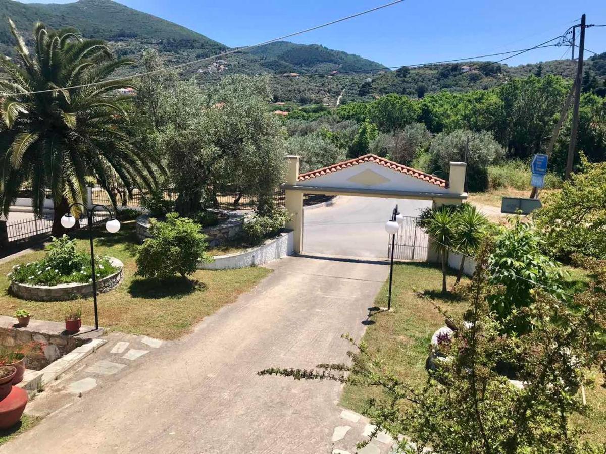 Pansion Episkopi Studios Скопелос Екстериор снимка