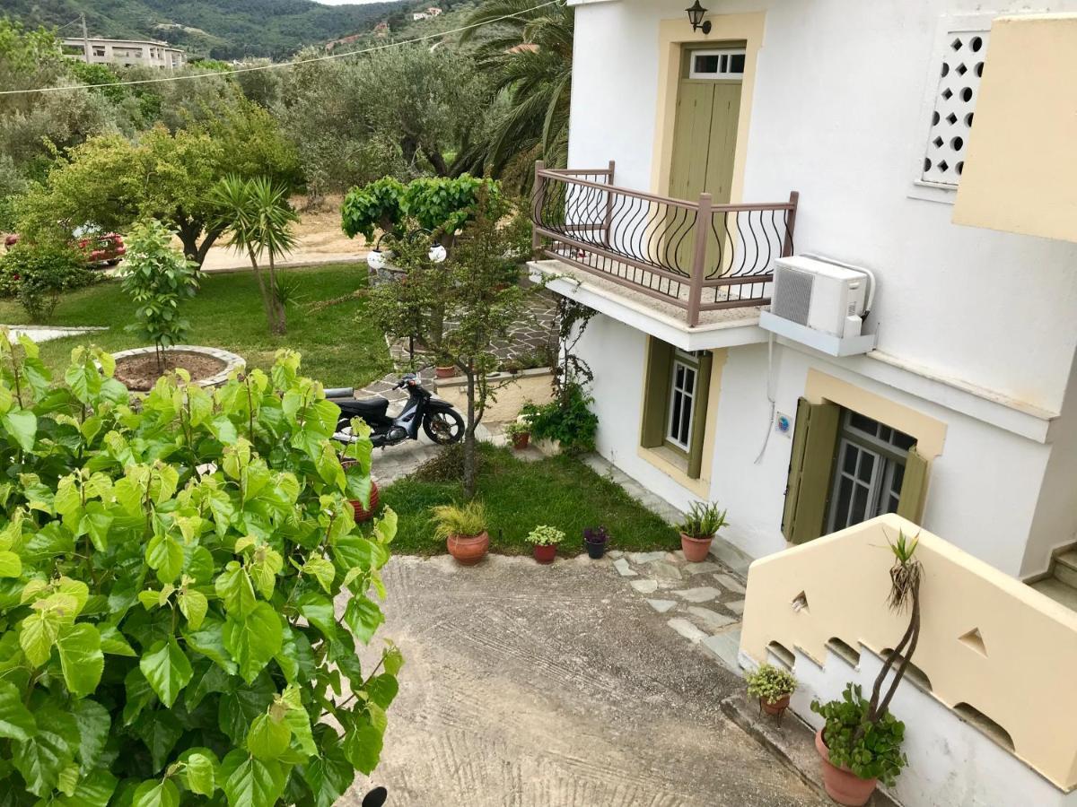 Pansion Episkopi Studios Скопелос Екстериор снимка