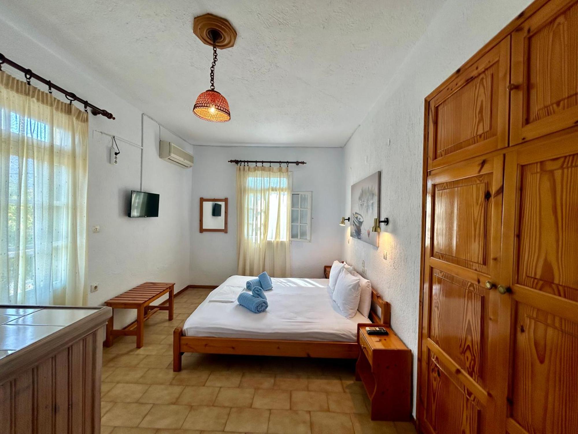 Pansion Episkopi Studios Скопелос Екстериор снимка